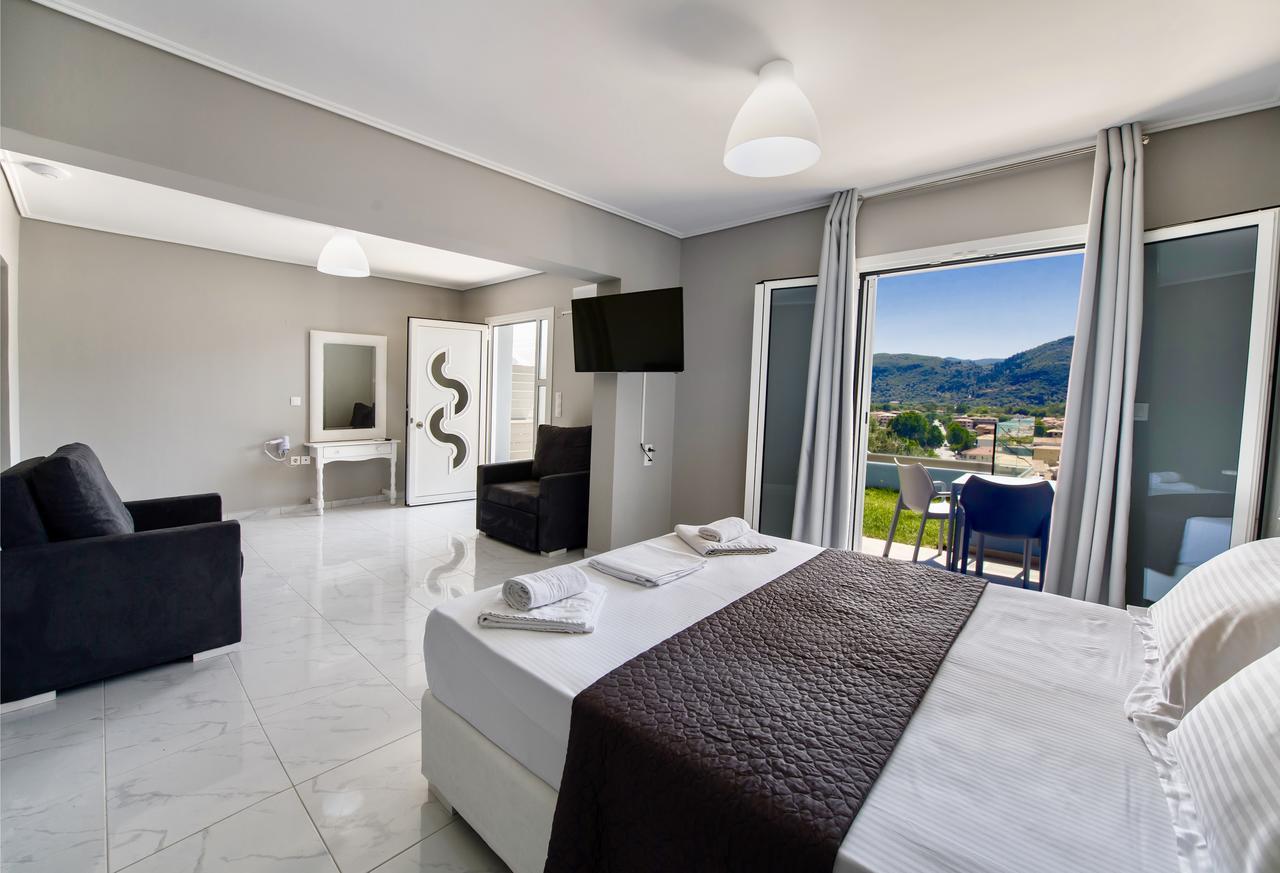 Ponti Beach Hotel Vasiliki Exterior photo