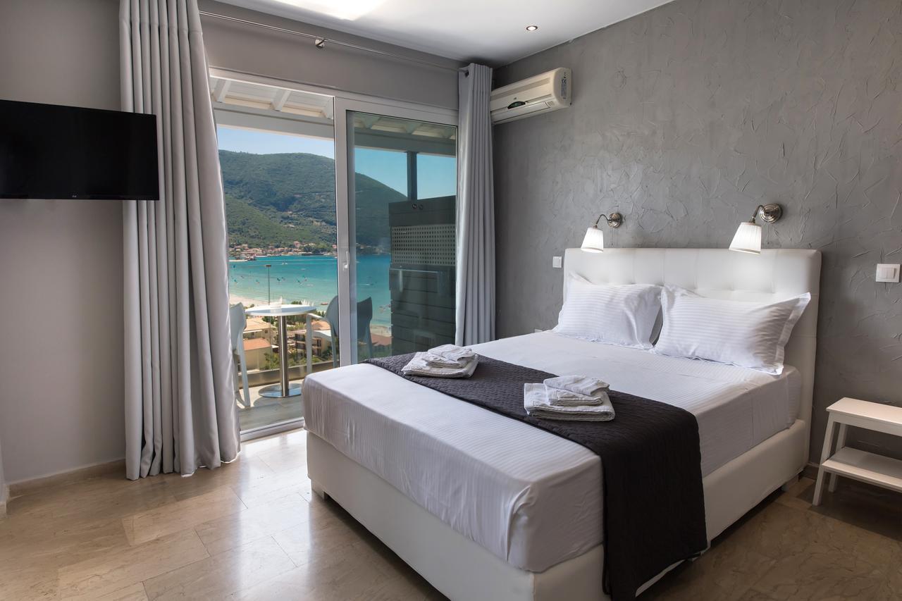 Ponti Beach Hotel Vasiliki Exterior photo